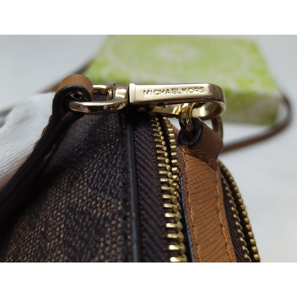 Michael Kors Brown Leather Doubel Zipper Closure Credit Card Small Crossbody Bag - Picture 14 of 15